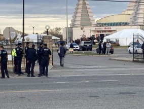 3人在印度总理莫迪参与的布兰普顿印度教寺庙示威活动中被指控